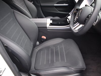 صورة مصغرة 31 لـ 2025 Mercedes-BENZ C-CLASS