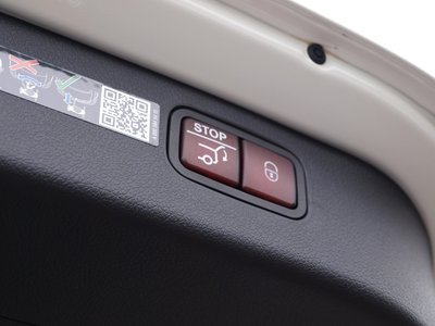 صورة مصغرة 14 لـ 2025 Mercedes-BENZ C-CLASS