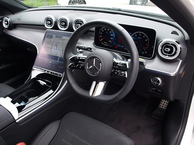 صورة مصغرة 32 لـ 2025 Mercedes-BENZ C-CLASS