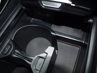 صورة مصغرة 46 لـ 2025 Mercedes-BENZ C-CLASS