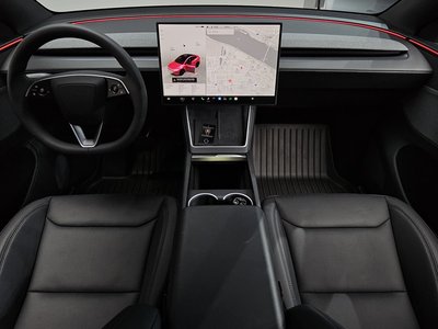 TESLA MODEL Y - 5