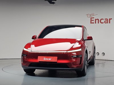 TESLA MODEL Y - 2