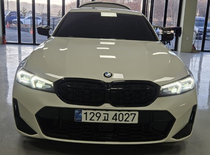 BMW 3 SERIES - View 1