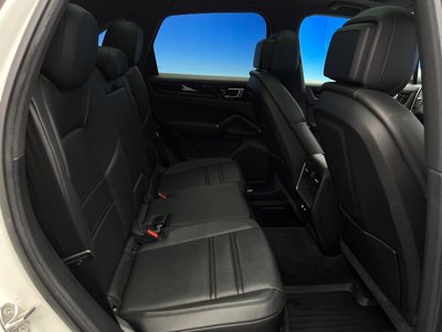 PORSCHE CAYENNE - 10