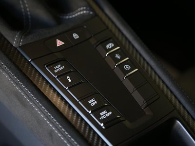 2024 Porsche 718 thumbnail 16