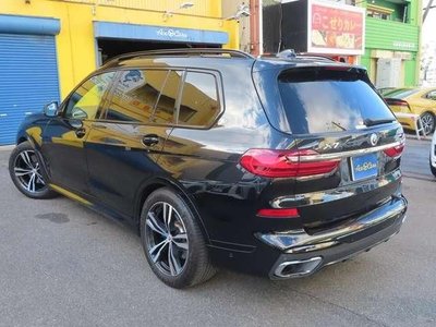 BMW X7 - 7