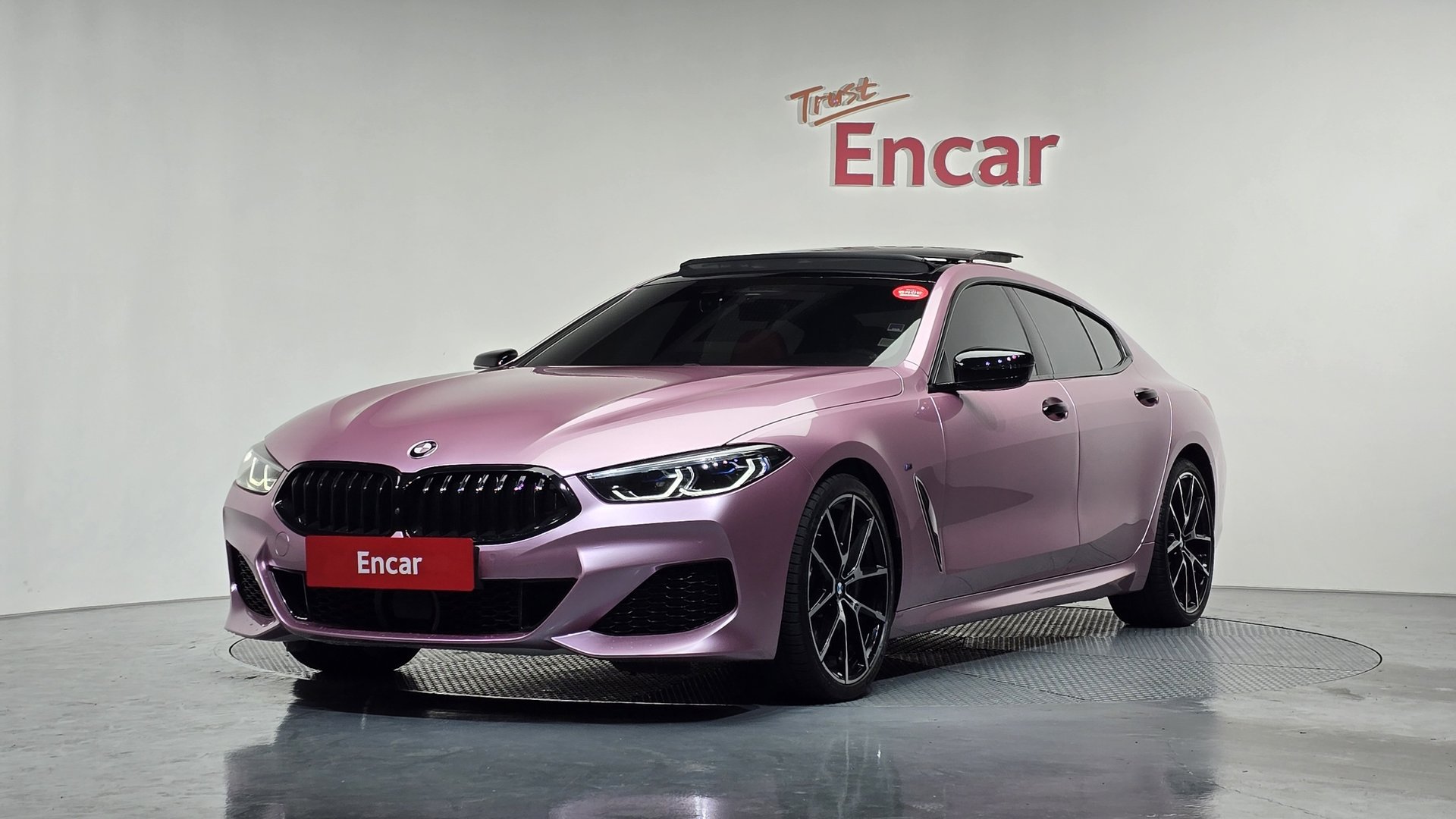 BMW 8 SERIES - View 1