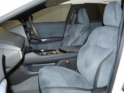 2023 Lexus RZ 照片 5