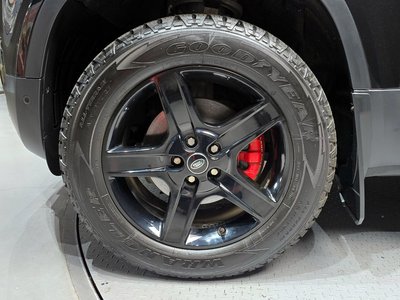 LAND ROVER DEFENDER - 6