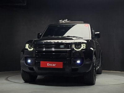 LAND ROVER DEFENDER - 2