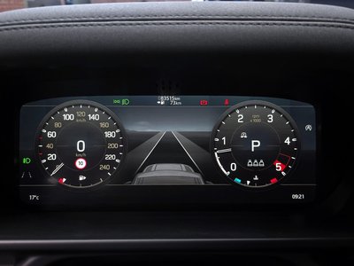 LAND ROVER DEFENDER - 8