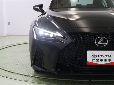 LEXUS IS - 9