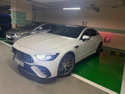 MERCEDES-BENZ AMG GT - 5