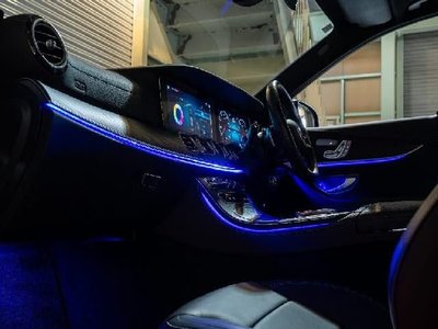 MERCEDES-BENZ E-CLASS - 3