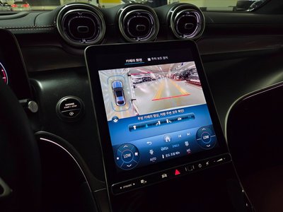 MERCEDES-BENZ GLC - 9