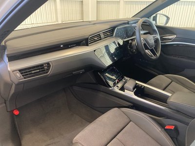 AUDI Q8 SPORTBACK E-TRON - 10