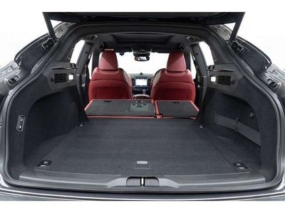 صورة مصغرة 50 لـ 2021 Maserati LEVANTE