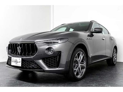 2021 Maserati LEVANTE photo 8