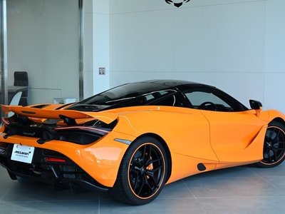 MCLAREN 720S - 10