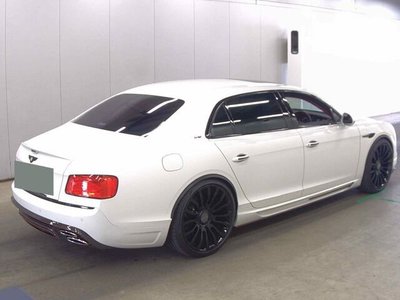 BENTLEY FLYING SPUR - 5