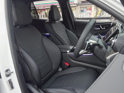 MERCEDES-BENZ GLC - 8