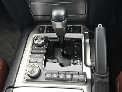 2020 Toyota LAND CRUISER 200 缩略图 23