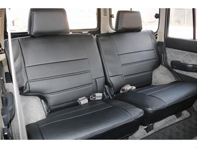 TOYOTA LAND CRUISER 60 - 7