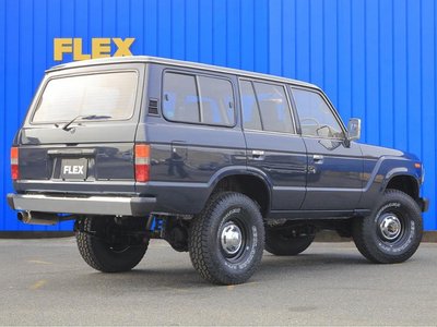 TOYOTA LAND CRUISER 60 - 4