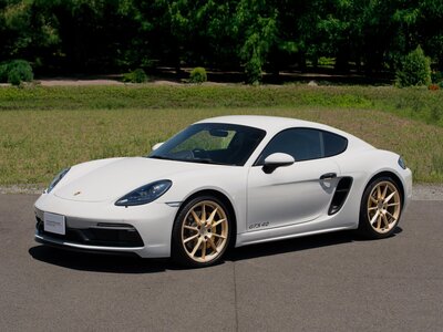 PORSCHE 718 CAYMAN - 8