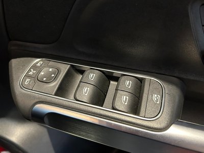 MERCEDES-BENZ GLB - 6