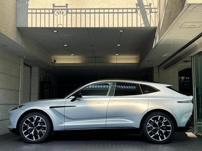 2022 Aston Martin DBX 照片 4
