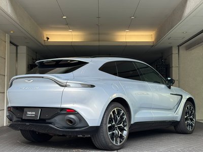 2022 Aston Martin DBX 照片 8
