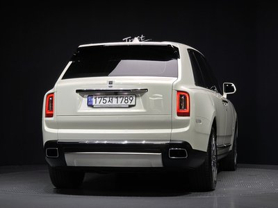 ROLLS-ROYCE CULLINAN - 4