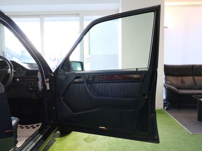 MERCEDES-BENZ E-CLASS - 9