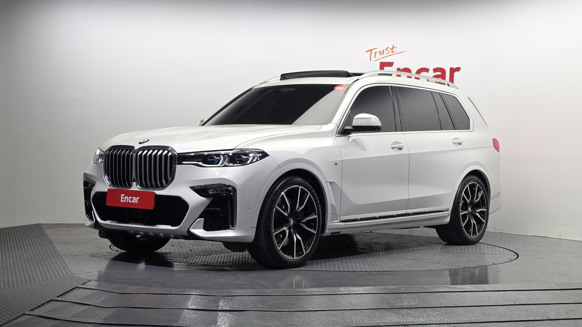 BMW X7 - View 1