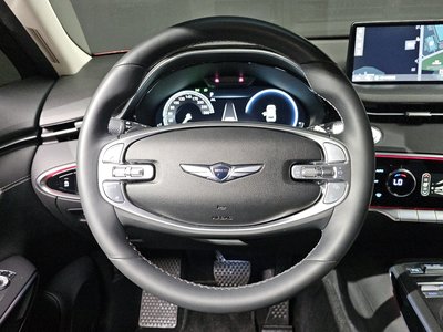 2024 Genesis GV70 thumbnail 17