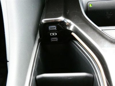 TOYOTA CROWN CROSSOVER - 7