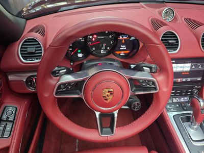2022 Porsche 718 — миниатюра 12