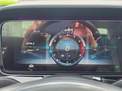 2018 Mercedes-BENZ E-CLASS photo 8