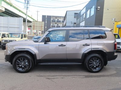 TOYOTA LAND CRUISER 250 - 6