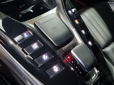 MERCEDES-BENZ GT AMG - 9