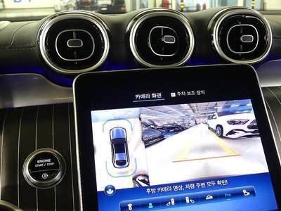 2024 Mercedes-BENZ GLC — миниатюра 16