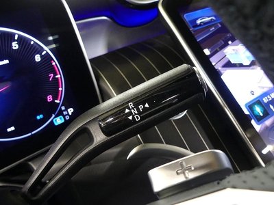 MERCEDES-BENZ GLC - 9