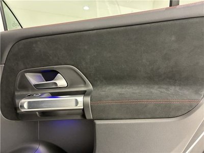 2023 Mercedes-BENZ GLB 缩略图 17