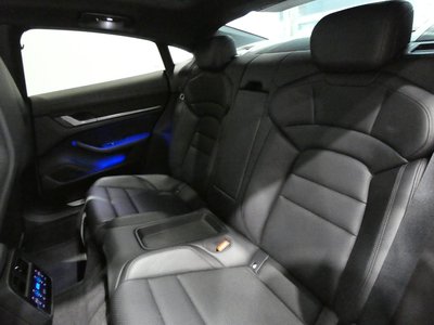 صورة مصغرة 57 لـ 2021 Porsche TAYCAN