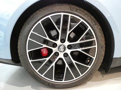 صورة مصغرة 70 لـ 2021 Porsche TAYCAN
