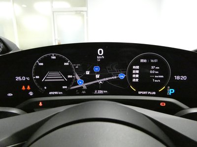 صورة مصغرة 11 لـ 2021 Porsche TAYCAN