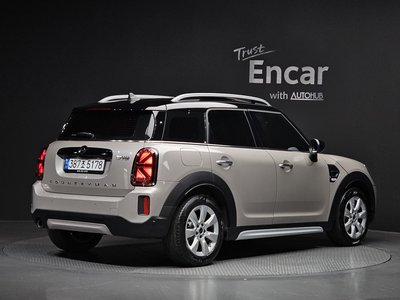 MINI COUNTRYMAN - 4