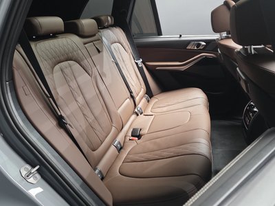 صورة مصغرة 17 لـ 2025 BMW X5