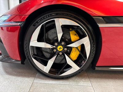 FERRARI 12 CILINDRI - 9